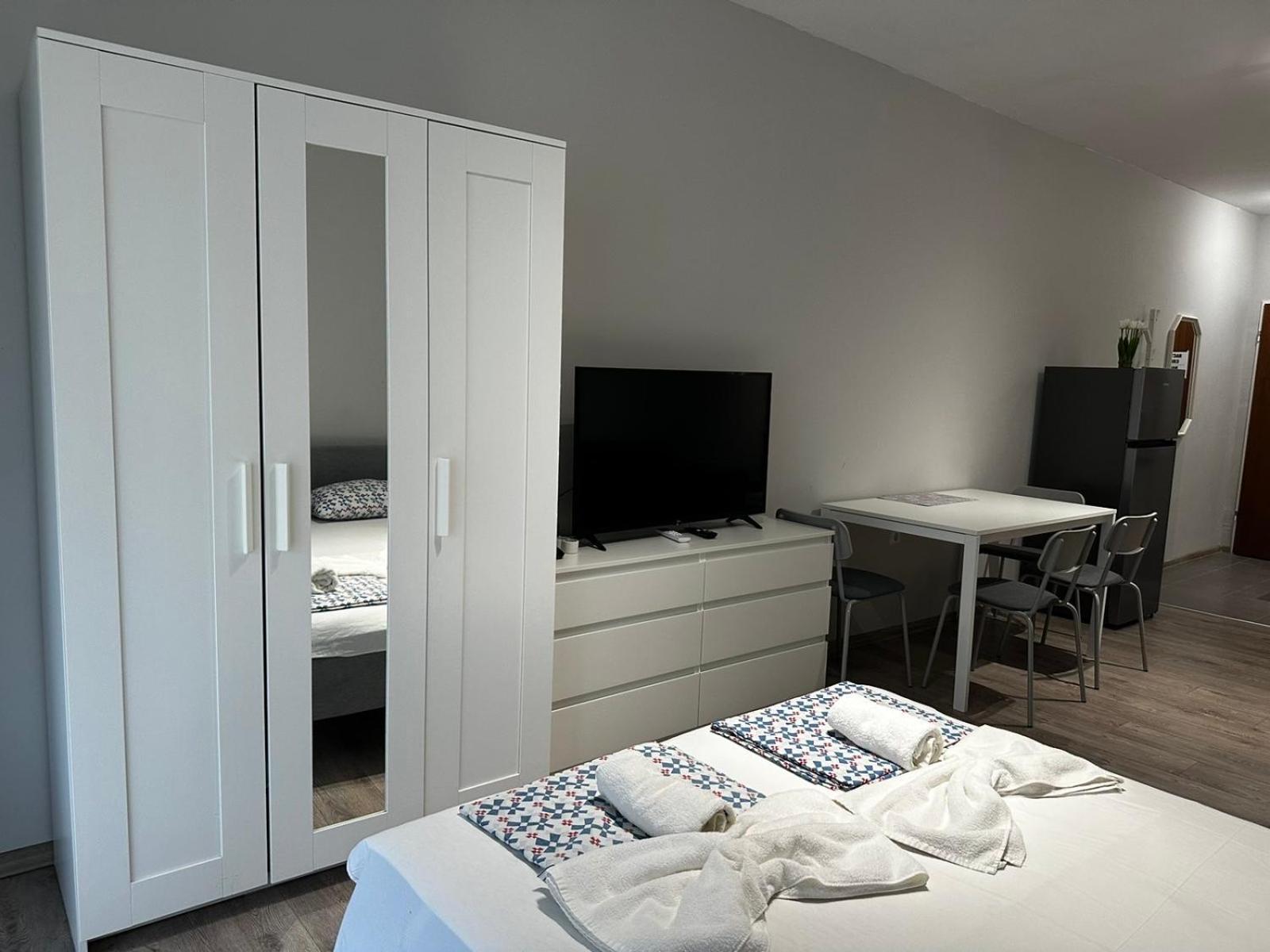 Mm Complex Aparthotel Primorsko Exteriör bild